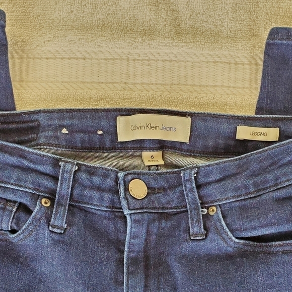 CALVIN KLEIN JEANS/LEGGINGS, size 6 - Picture 4 of 4